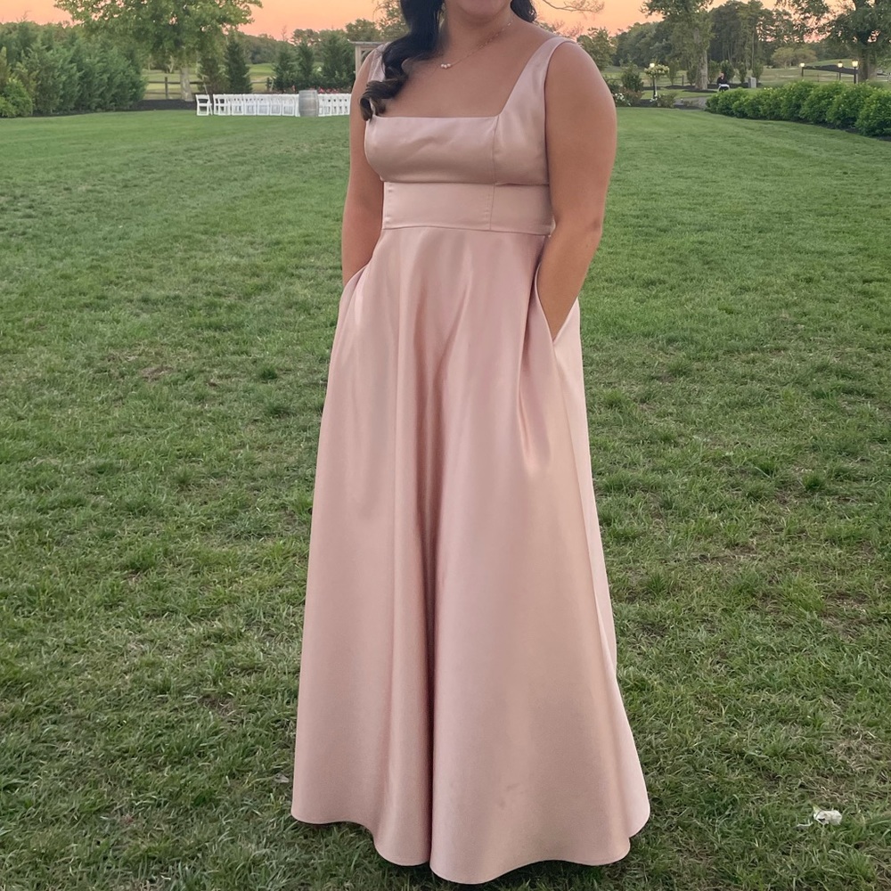 David’s bridal bridesmaid dress with pockets